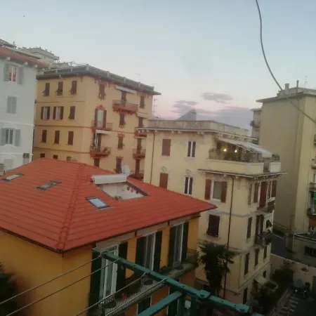 公寓 La Casa Di Sara *